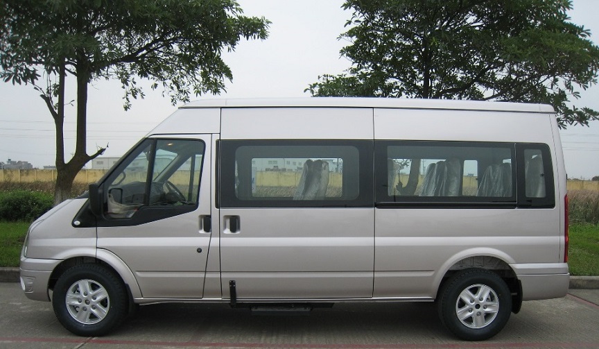 9 seater vans